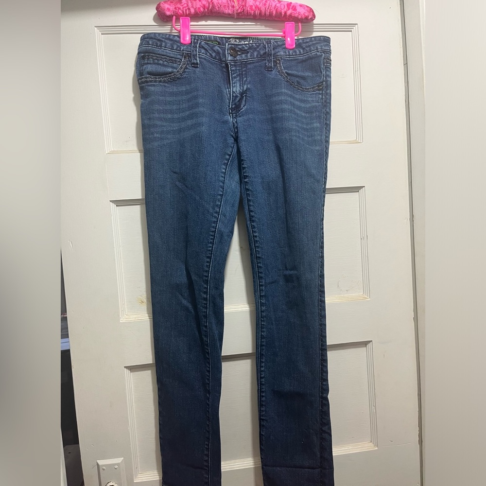 Women’s rock 47 style wrangler jeans